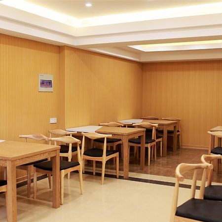 Greentree Inn Yiwu International Trade City Hotel Экстерьер фото