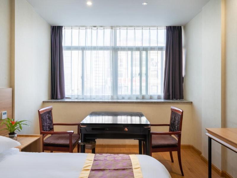 Greentree Inn Yiwu International Trade City Hotel Экстерьер фото