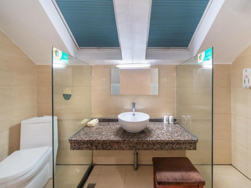 Greentree Inn Yiwu International Trade City Hotel Экстерьер фото