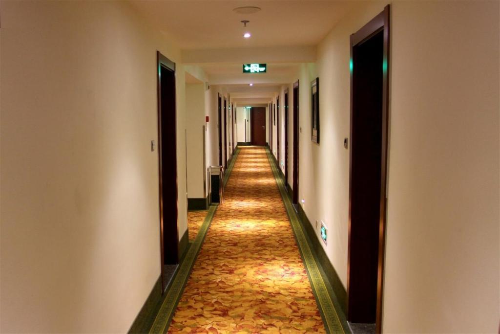 Greentree Inn Yiwu International Trade City Hotel Экстерьер фото