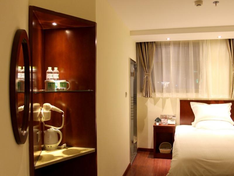 Greentree Inn Yiwu International Trade City Hotel Экстерьер фото