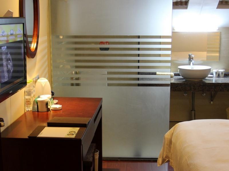 Greentree Inn Yiwu International Trade City Hotel Экстерьер фото